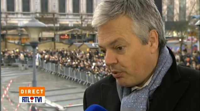 Voir la vidéo 'Commentaire sur RTL TVI le 20/12/11 lors de l’hommage aux victimes de la fusillade à Liège' (dans une nouvelle fenêtre)